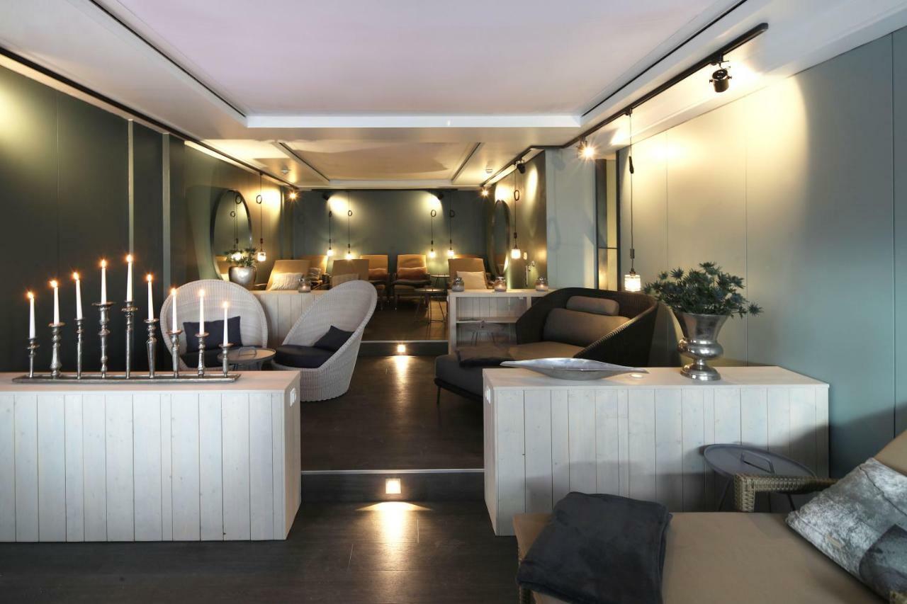Seehotel Niedernberg - Das Dorf Am See Esterno foto